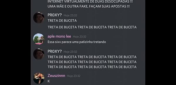  loirinha sendo espancada por travesti brutalmente por nao cuidader de seu filho